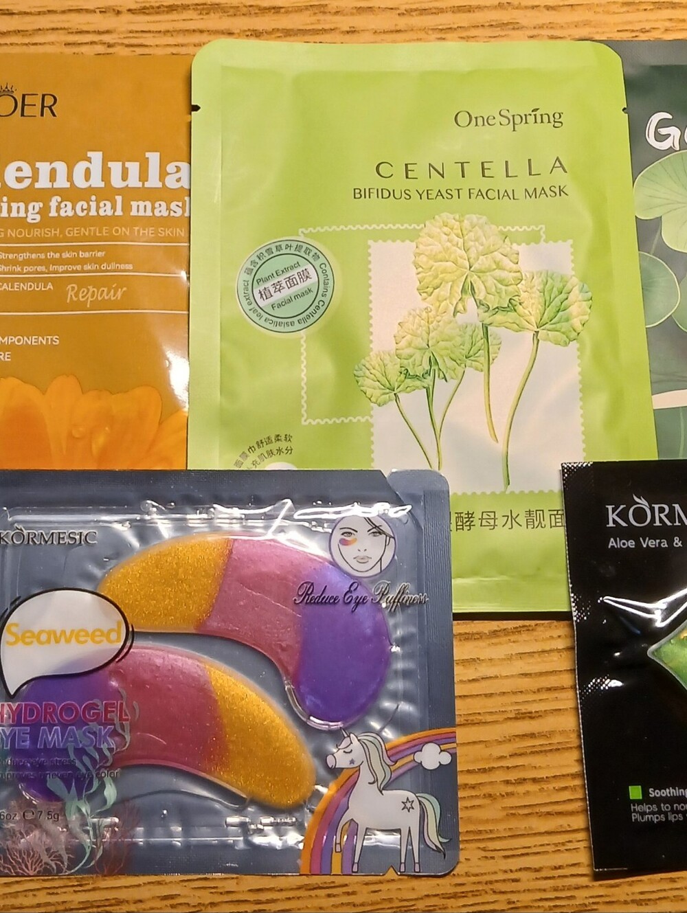 NWOT 7PC Centella Mask Bundle 3 Facial/1 Eye/1 Lip/1 Sleep/ Spa Headband